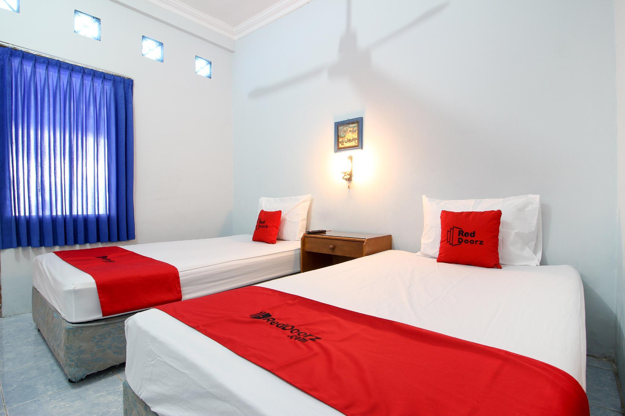 Reddoorz Syariah At Jalan Menteri Supeno Hotel Yogyakarta Exterior foto