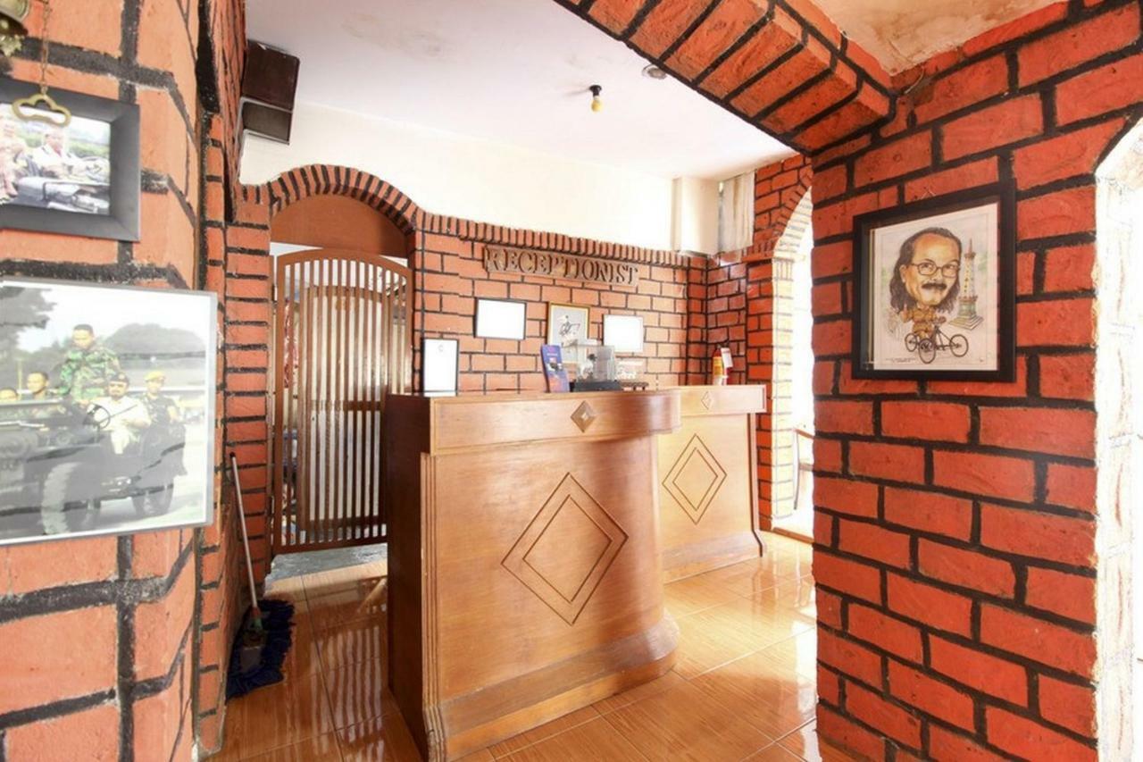 Reddoorz Syariah At Jalan Menteri Supeno Hotel Yogyakarta Exterior foto