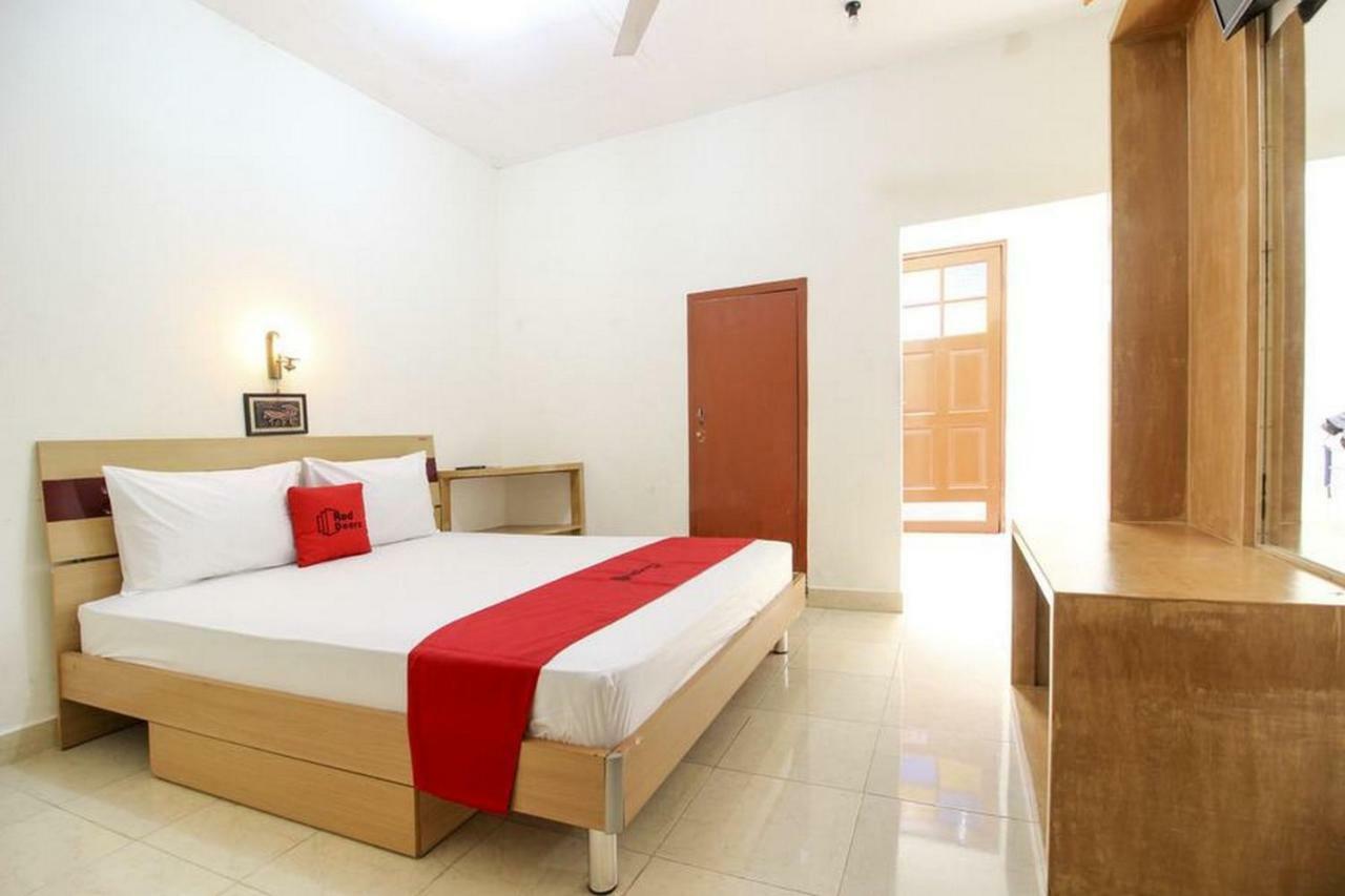 Reddoorz Syariah At Jalan Menteri Supeno Hotel Yogyakarta Exterior foto